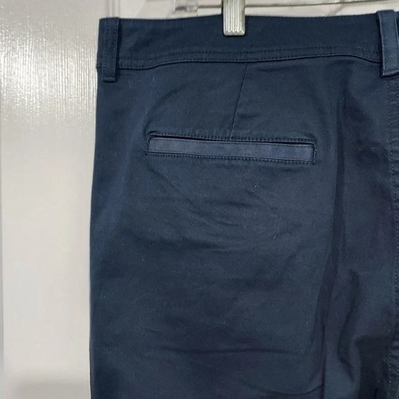 NWT L.L. Bean Navy Blue Lakewashed Chino Pant in Size 18 Regular - Picture 6 of 10